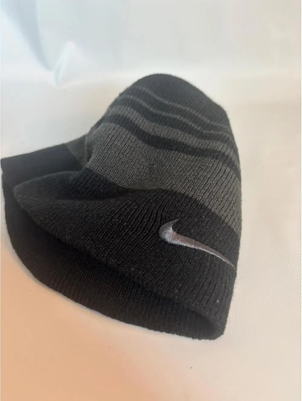 Nike Women's Black and Grey Hat